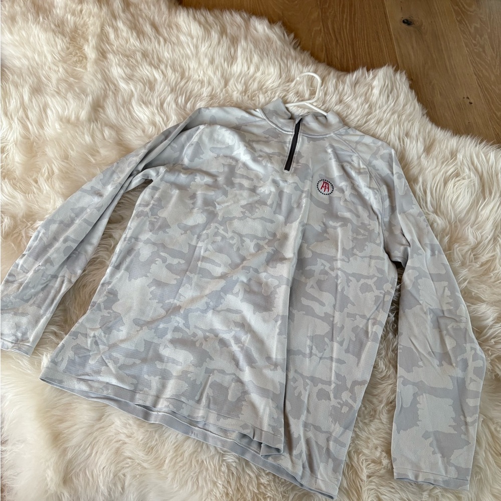 UNRL X Barstool quarter zip Gray Camouflage Long Sleeve large